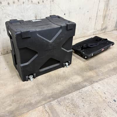 SKB 1SKB-710 Amp Utility Vehicle - 2x12 Combo Road Case image 2