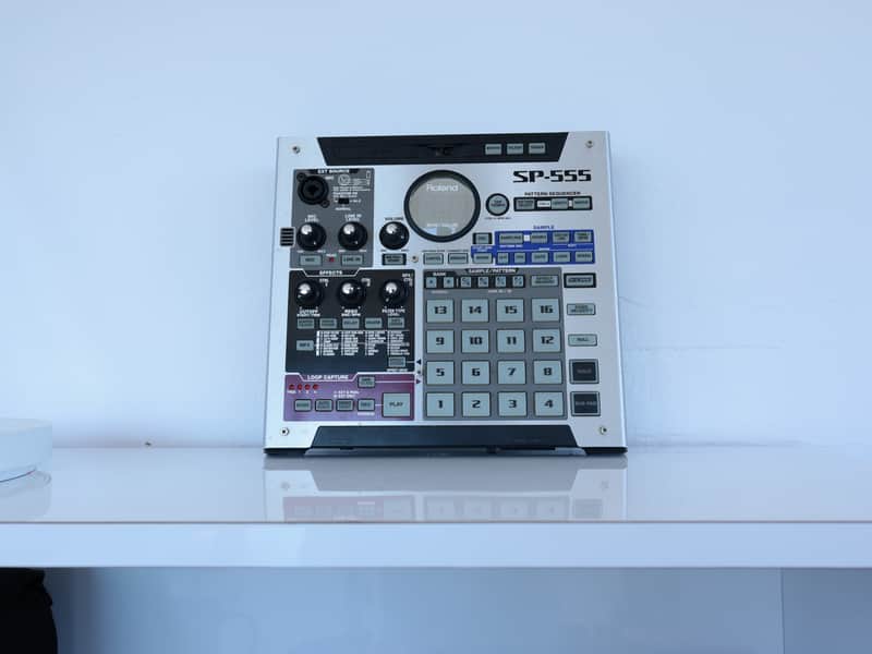 Roland SP-555 Sampler 2007 - 2013 - Gray image 1