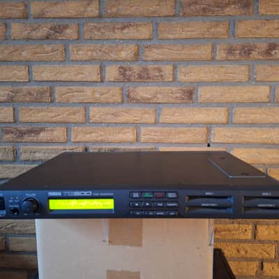 Yamaha TG500 Tone Generator