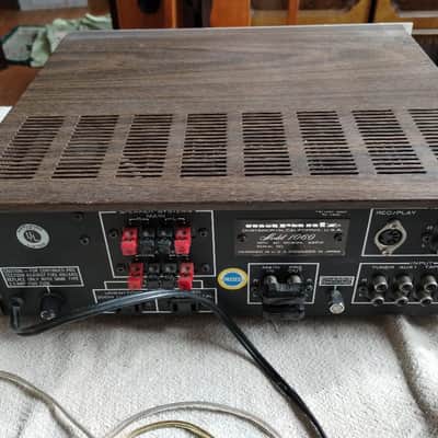 Marantz 1060 integrated amplifier in very good condition - 1970's image 3