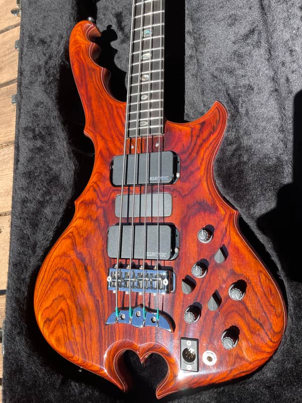 Alembic Series II 2018  4-string Bass  Natural Gloss image 1
