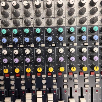 Soundcraft FX16ii 16-Channel Mixer with Lexicon Effects Processor 2010s - Blue image 4