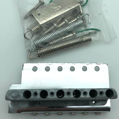 Stratocaster Style Tremolo Vibrato Assembly Chrome image 2