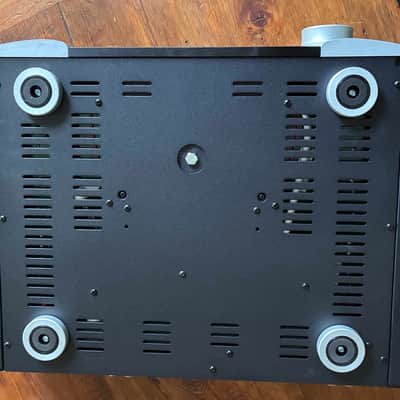 Simaudio Moon 340i D3PX Integrated Amplifier Black and Silver image 5