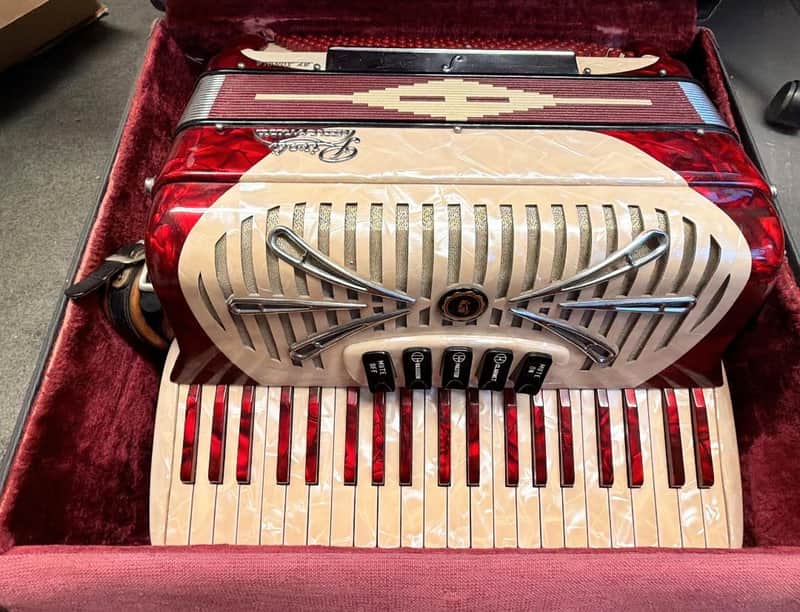 Rivoli by Sonola Little Maestro 1940'-1960's Near Mint Condition image 1
