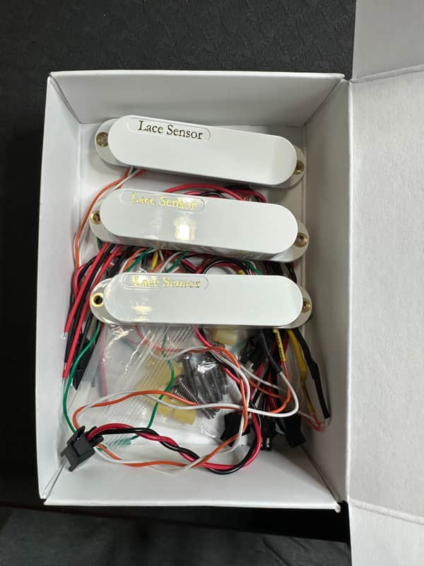 Lace Sensor Gold Strat Set