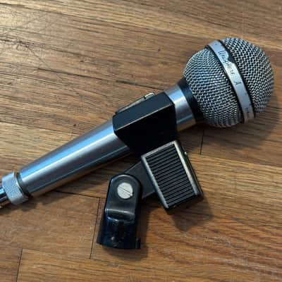 Vintage 1960’s Shure 585SA “Unisphere A” Dynamic Microphone with Cable + Clip. image 7