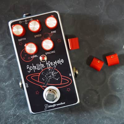 FTelettronica Satellite Tremolo Black/Red/Aluminum image 4