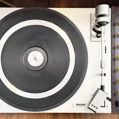 Vintage Philips 22 GF-808 Stereo Record Player + new Pyle PSMSP6WH Speakers image 2
