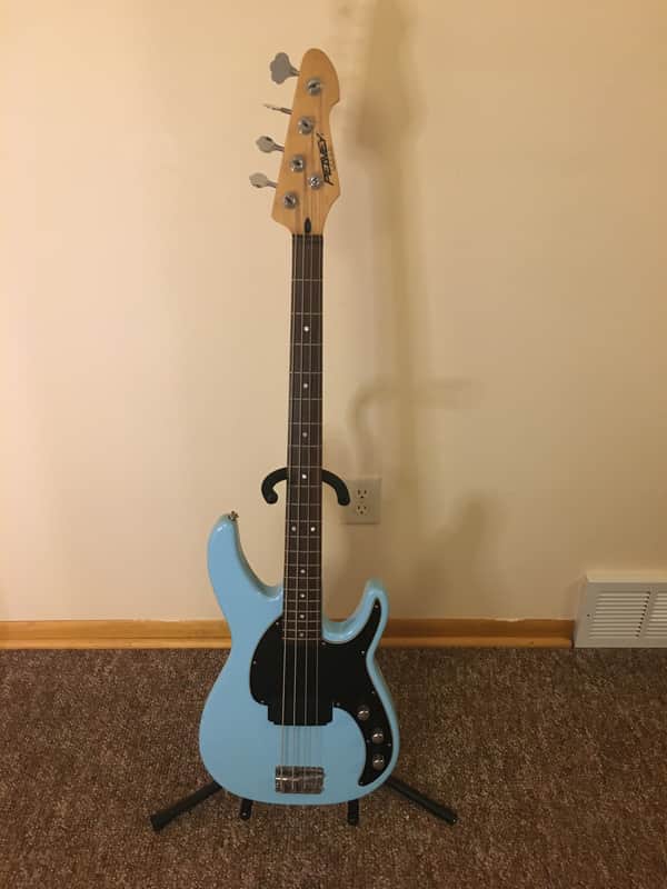 Peavey Forum - Powder Blue image 1