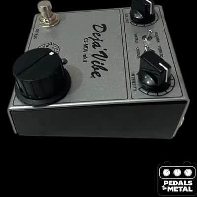 Fulltone CS-MDV MkII Custom Shop Mini Deja Vibe MkII 2010s - Silver - X18252 image 5