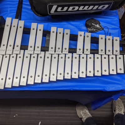 Ludwig Snare and Bell Set image 2