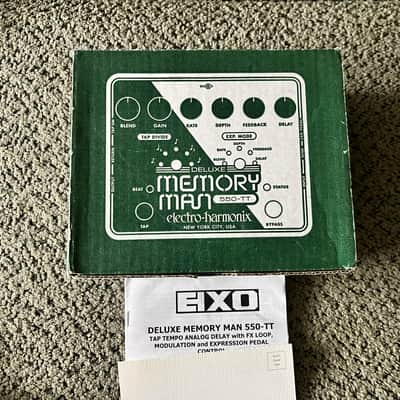 Electro-Harmonix Deluxe Memory Man 550-TT Tap Tempo 550Ms Analog Delay 2012 - Present - Green image 2