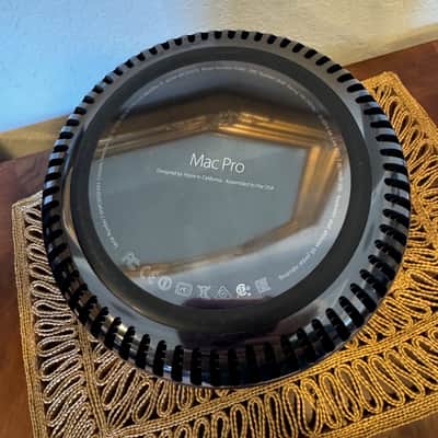 Apple Mac Pro (Late 2013)- 12-Core Intel Xeon E5-2.7 GHz -SSD 1TB - RAM 64GB - AMD FirePro D700 with 6 GB VIDEO EXCELLENT! image 15