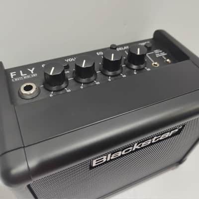 Blackstar Fly 3 3-Watt 1x3" Battery-Powered Mini Guitar Combo 2014 - Present - Black image 2
