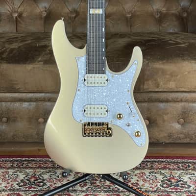 Ibanez KRYS10 Scott LePage Signature Gold + Premium / incl. Gigbag + in stock ! - 3,313 kg image 2