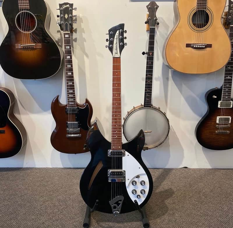 Rickenbacker 330 (1990 - 2011) | Reverb Canada