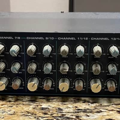 Samson PL1602 16 Channel Stereo Mixer image 1
