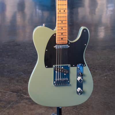 FENDER DEALER EXCLUSIVE AMERICAN ULTRA II TELECASTER, ROASTED MAPLE - ANTIQUE OLIVE image 2