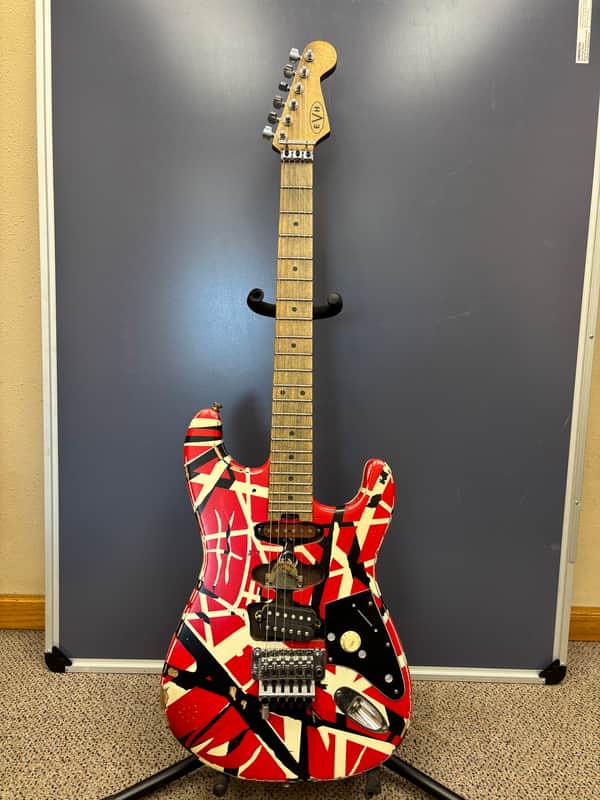 EVH Striped Series Frankie 2020 - Present - Red / White / Black Stripes Relic image 1