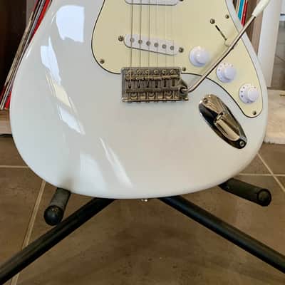 PRS Silver Sky 2019 - Frost white image 2