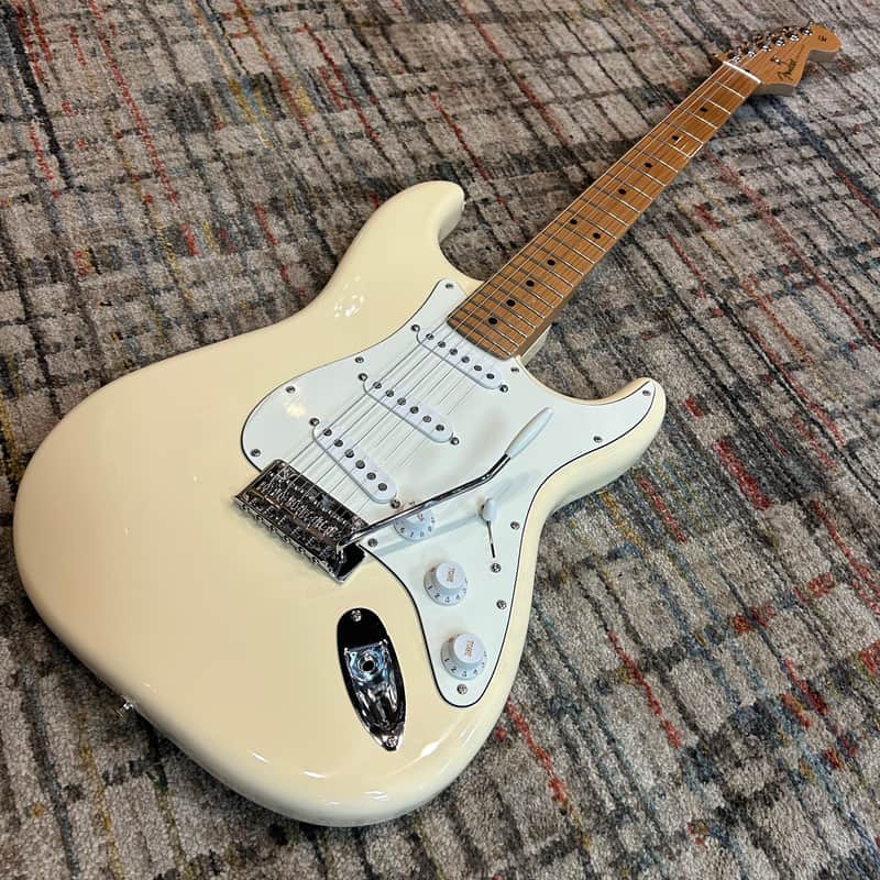 Fender Player II Stratocaster with Roasted Maple Neck 2025 - Present - Olympic White image 1