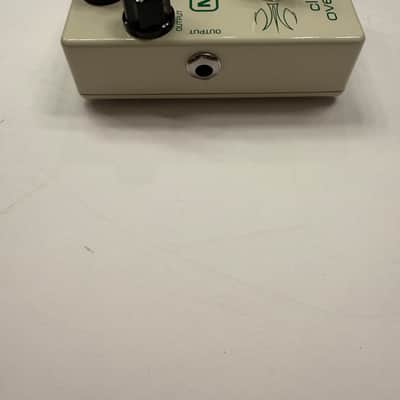 MXR Dunlop M-66 Classic Overdrive White Guitar Effect Pedal + Original Box image 4