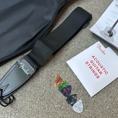 Fender Dreadnought Gig Bag w/ Acoustic Guitar Strings, 5 Picks, Guitar Strap image 2