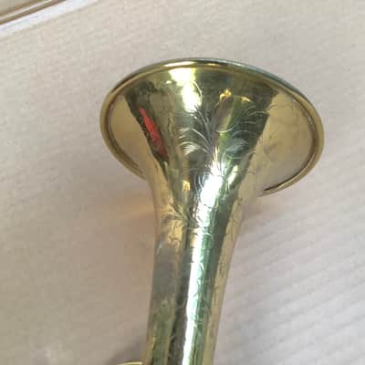 Frank Holton & Co professional trumpet / serial number  33765 /   +- 1917 made in Chicago USA floral engraving ! image 13