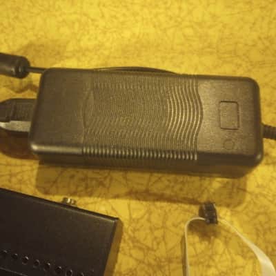 4ms Pod32 Powered Eurorack Case 32hp - Includes DC Brick, multi power ribbon, and patch cables image 3