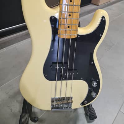 FENDER Squier Matt Freeman Precision Bass Vintage White Basso Elettrico image 3