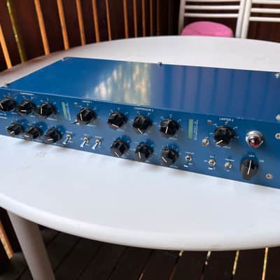 Tube-Tech LCA 2B Dual Channel Tube VCA Compressor / Limiter 2010s - Blue image 2