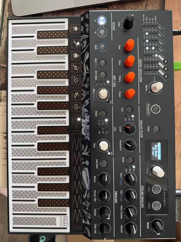 Arturia MicroFreak 25-Key Algorithmic Synthesizer 2019 - Present - Black image 1