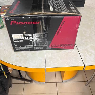 Pair of Pioneer CDJ-900 Nexus (CDJ-900NXS) image 15
