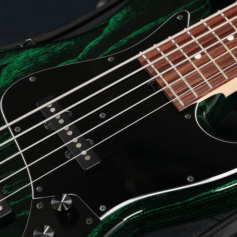 Red House Guitars Seeker J5 Red House Guitars 5-string active bass