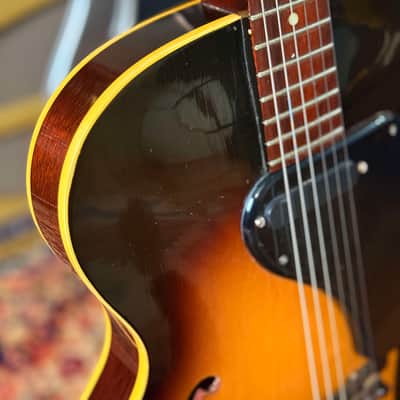 Gibson ES-120T 1963 - Sunburst image 5