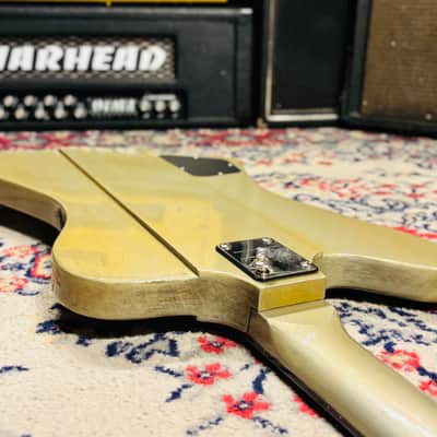 2012 Epiphone Thunderbird IV Limited Edition - TV Silver image 22