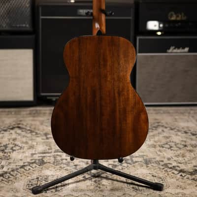 Martin 000-18 Standard Series Acoustic Guitar with Hardshell Case image 9