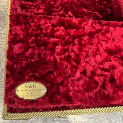 Fender Tweed Hardshell Bass Guitar Case – Red Plush Interior image 2