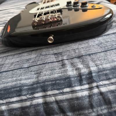 Fender Jazz Bass 1993 Vintage with Vintage Red Badge Chainsaw Hard shell case image 5