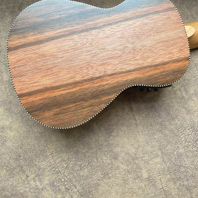 Snail UKS-220EQ Soprano Ukulele Inc Gig Bag Ref No184 2025 - Natural Satin image 2