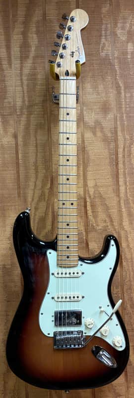 New Old Stock Fender Player Plus Stratocaster HSS with Maple Fretboard 2021 - Present - 3-Color Sunburst