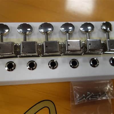 Fender Vintage style Ping Nickel Tuner set with bushings image 1