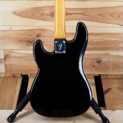 Fender Vintera III Late '60s Precision Bass 2025 - Present - Black image 9