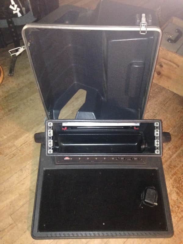 SKB PS-100 Powered Pedalboard With Rack Space image 1