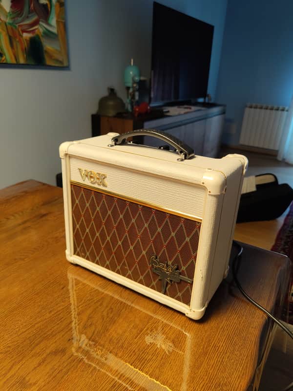 Vox Vbm1 - BRIAN MAY image 1