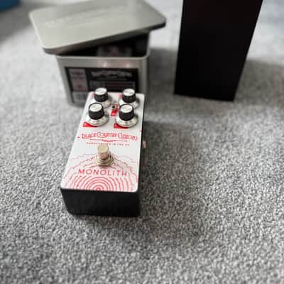 Laney Black Country Customs Monolith White / Red image 2