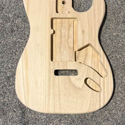 Stratocaster 2025 - Raw body and finished neck image 1