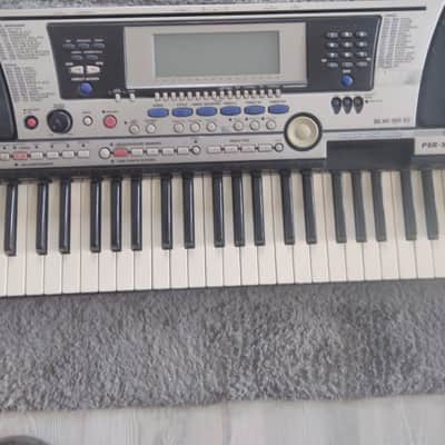 Yamaha PSR 550 image 3