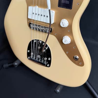 Fender Vintera II '50s Jazzmaster Electric Guitar Desert Sand Finish w/ Gig Bag image 4